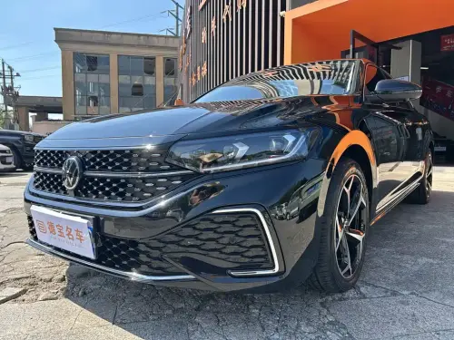 Volkswagen Passat, 2024