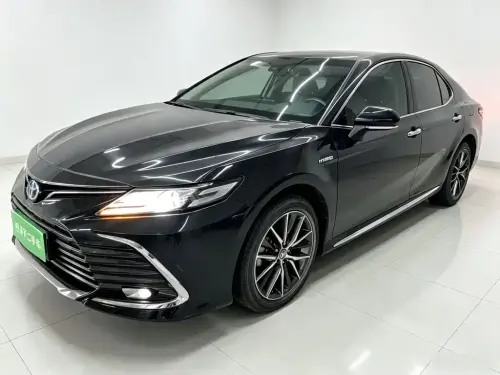 Toyota Camry, 2023