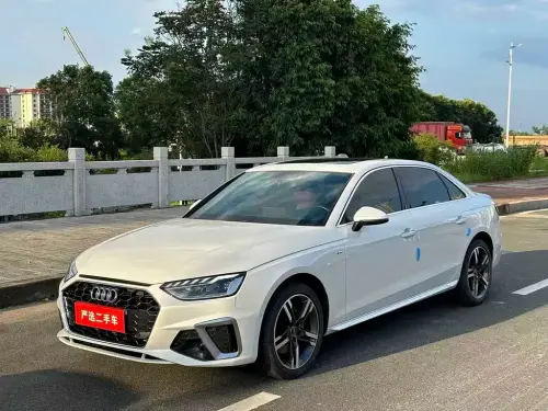 Audi A4, 2022