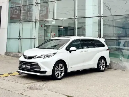 Toyota Sienna, 2023