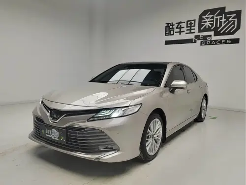 Toyota Camry, 2020