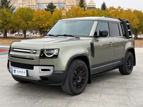 Land Rover Defender, 2021