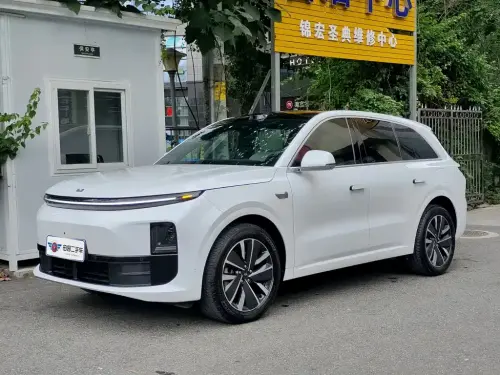 Li Auto L6, 2025