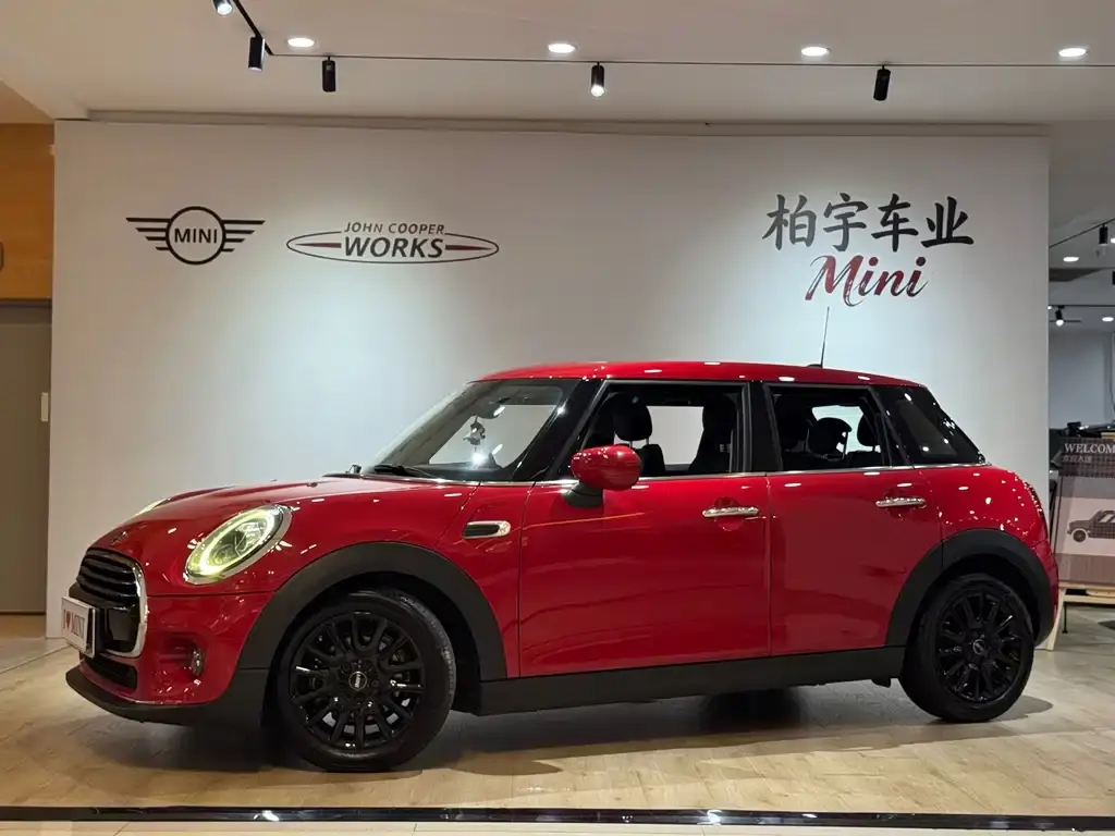 Mini MINI, 2021