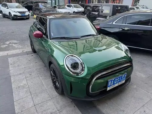 Mini MINI, 2021
