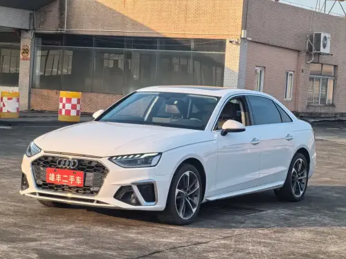 Audi A4, 2022