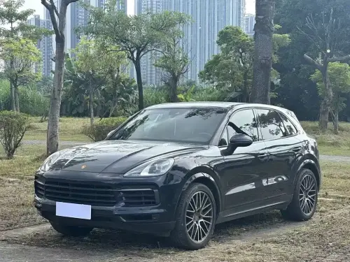 Porsche Cayenne, 2023