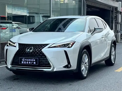 Lexus UX, 2021
