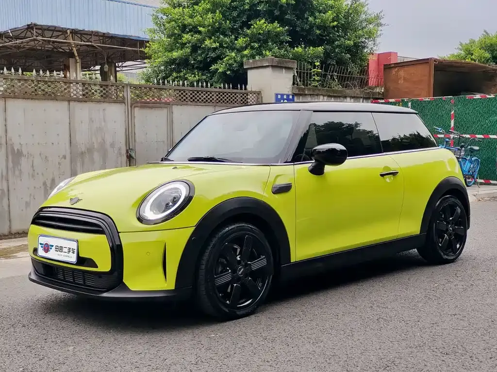 Mini MINI, 2023