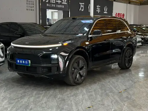 Li Auto L8, 2025