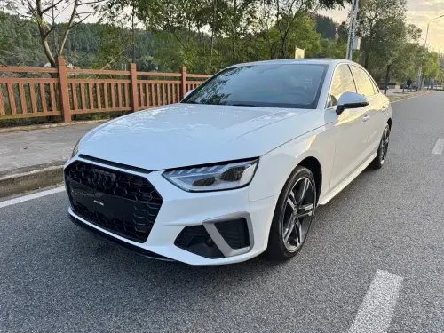 Audi A4, 2021