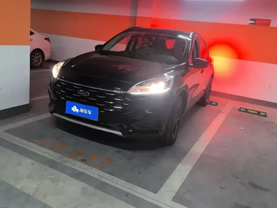 Ford Escape, 2023