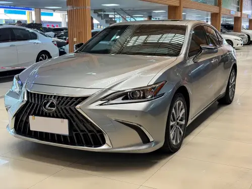 Lexus ES, 2023