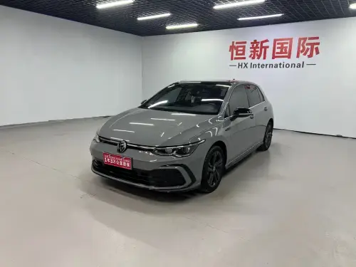 Volkswagen Golf, 2023