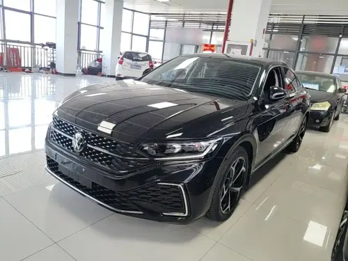 Volkswagen Passat, 2024