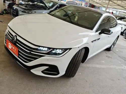 Volkswagen CC, 2024