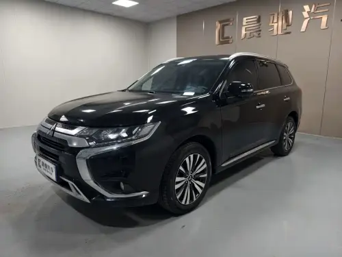 Mitsubishi Outlander, 2021
