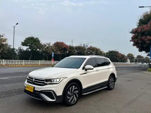 Volkswagen Tiguan, 2022