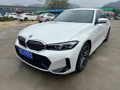 BMW 3-Series, 2025