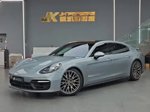 Porsche Panamera, 2022