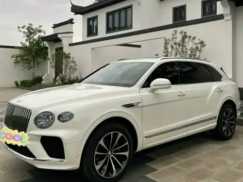 Bentley Bentayga, 2024