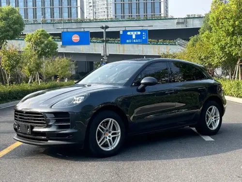 Porsche Macan, 2021