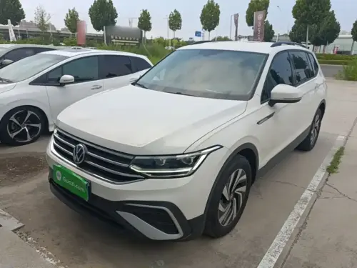 Volkswagen Tiguan, 2022