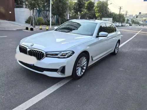 BMW 5-Series, 2021