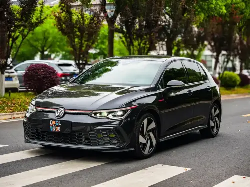 Volkswagen Golf GTI, 2022
