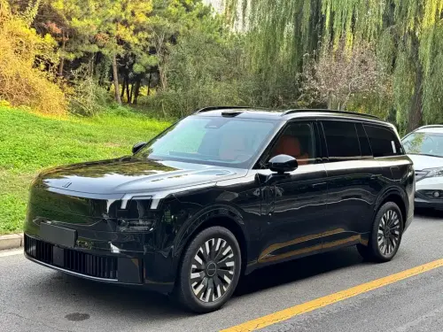 Lynk & Co 900, 2026