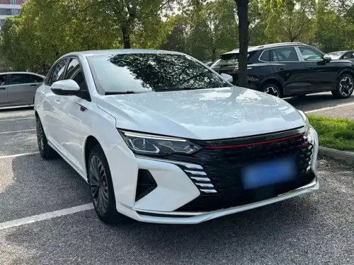 Dongfeng Yixuan MAX, 2023