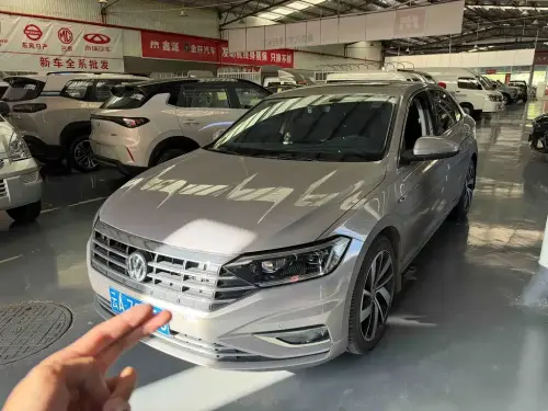 Volkswagen Sagitar, 2021
