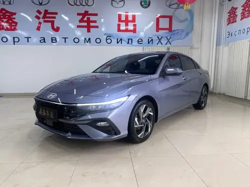 Hyundai Elantra, 2023