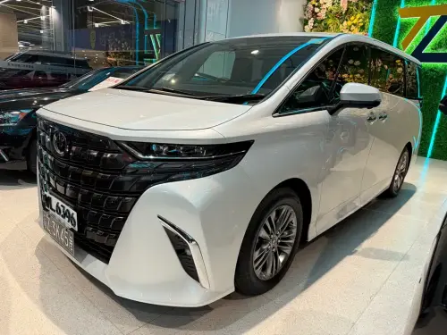 Toyota Alphard, 2025