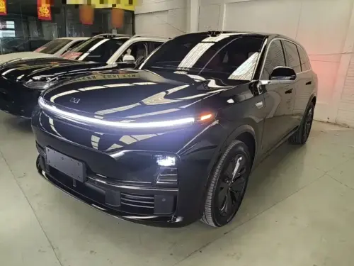 Li Auto L7, 2025