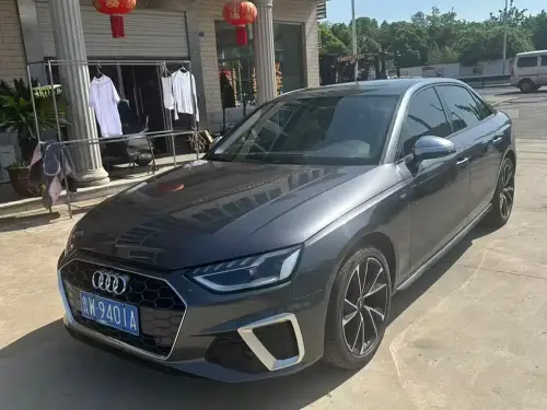Audi A4, 2021