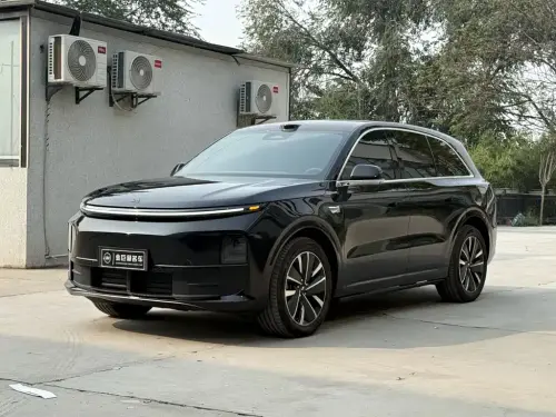 Li Auto L6, 2025