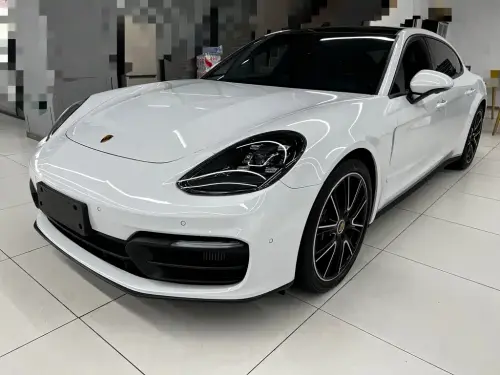 Porsche Panamera, 2022