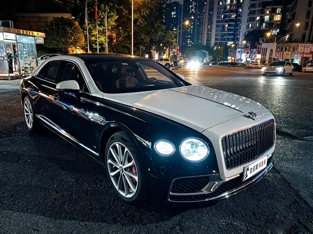 Bentley Flying Spur, 2021
