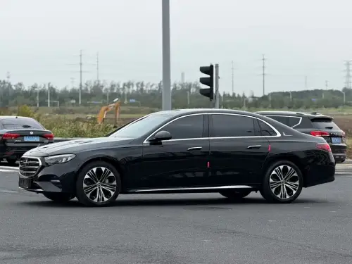 Mercedes-Benz E-Class, 2025