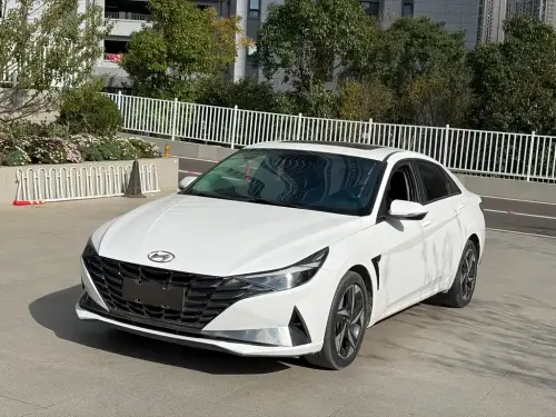 Hyundai Elantra, 2021