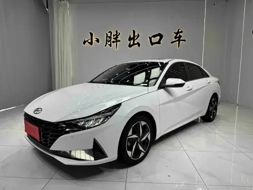 Hyundai Elantra, 2023
