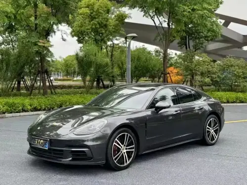 Porsche Panamera, 2020