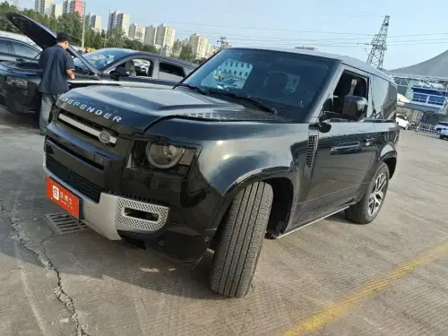 Land Rover Defender, 2023