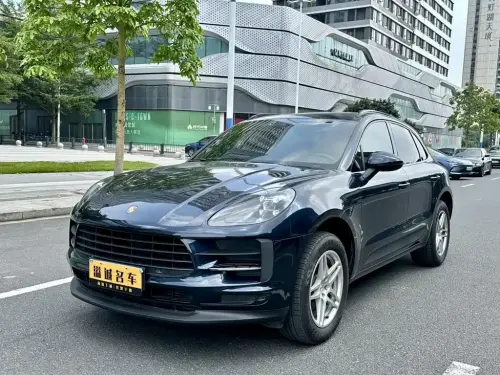 Porsche Macan, 2021