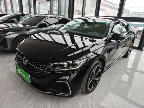 Volkswagen Passat, 2024