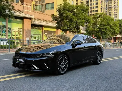Kia K5, 2022