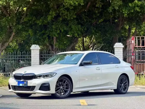 BMW 3-Series, 2022