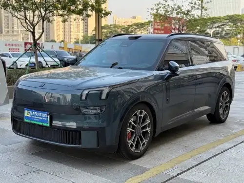 Lynk & Co 900, 2025
