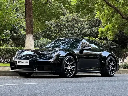 Porsche 911, 2025